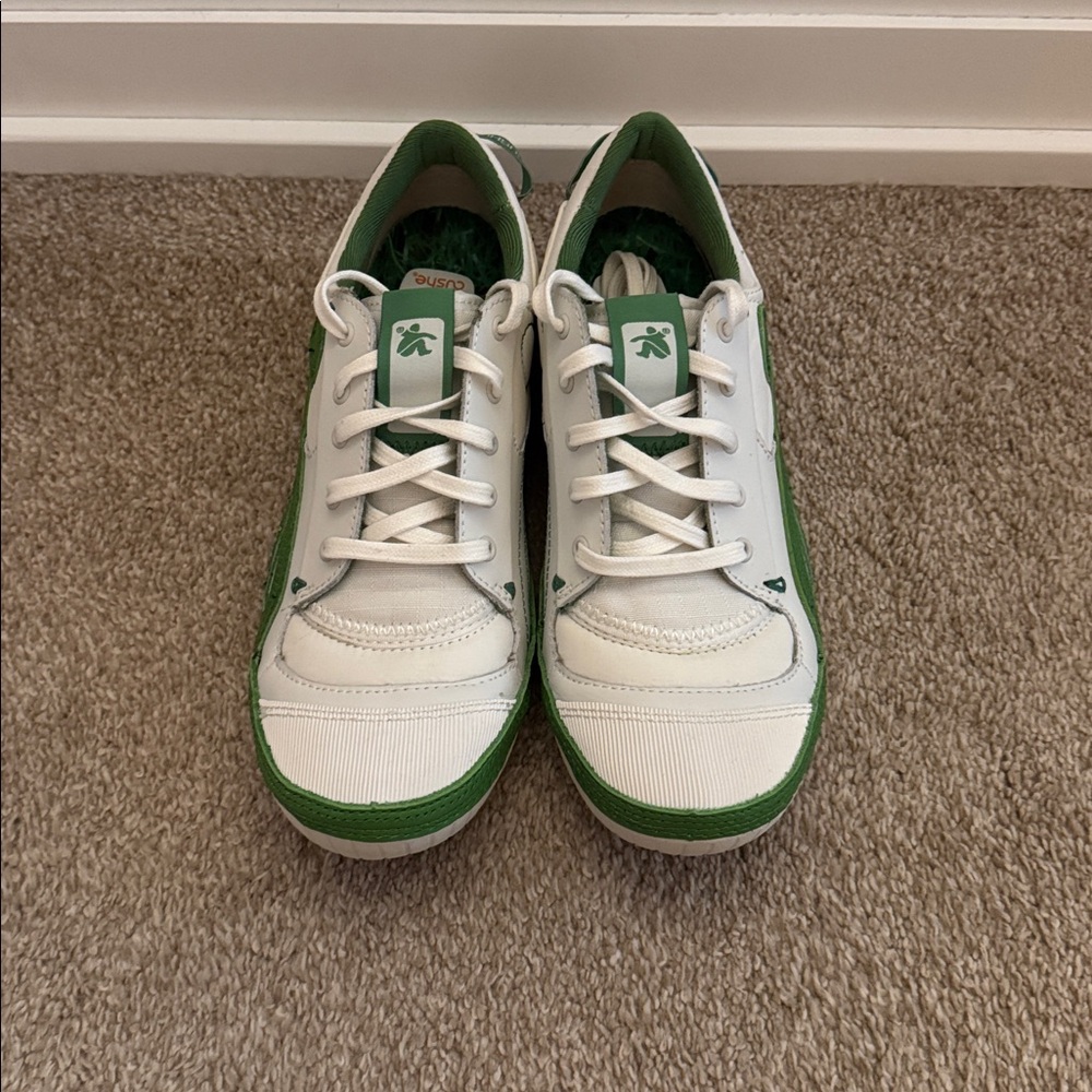 NIB Cushe Boutique Women’s Sneaker, White and Green, US Size 8 - Picture 2 of 10